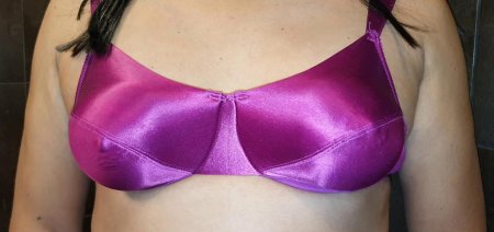 Атласный лифчик большого размера
