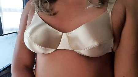 Атласный лифчик