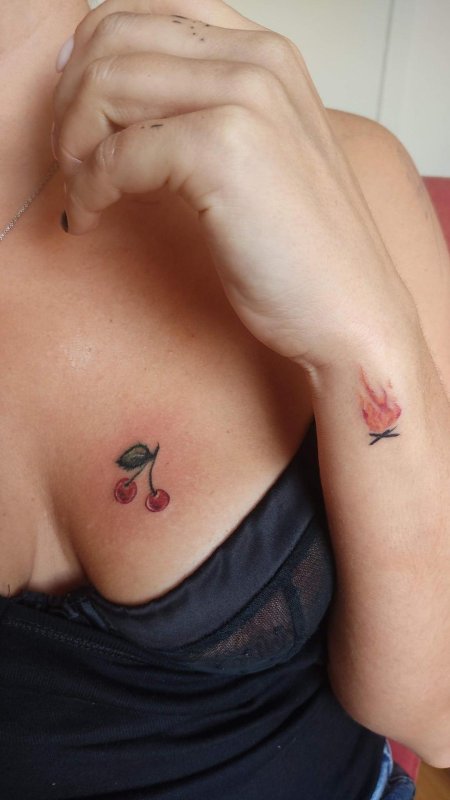 Тату вишенка