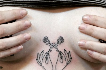 Татуировка небольшая