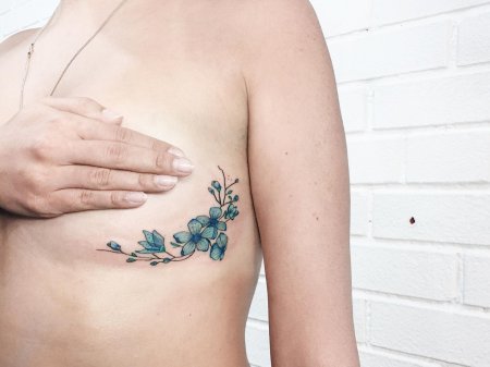 Тату незабудка