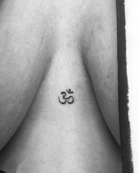 Ом тату