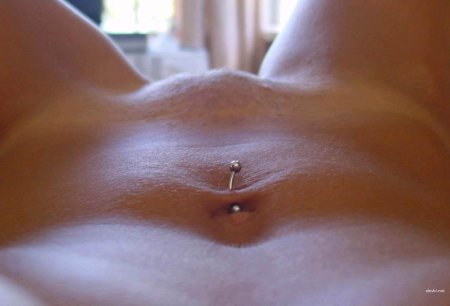 Пупки девушек