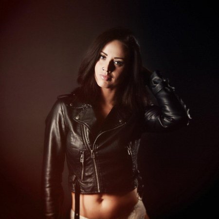 Фотосессия в кожаной куртке