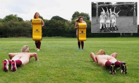 Женщины регбистки голые