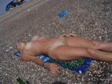 Голые пьяные бабы на пляже