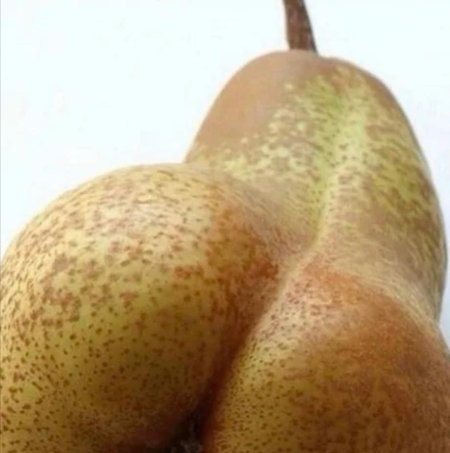 Попа груша