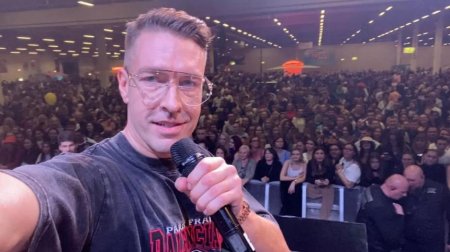 Лесли алекс