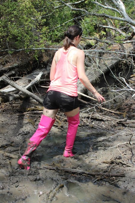 Hunter rubber boots in mud