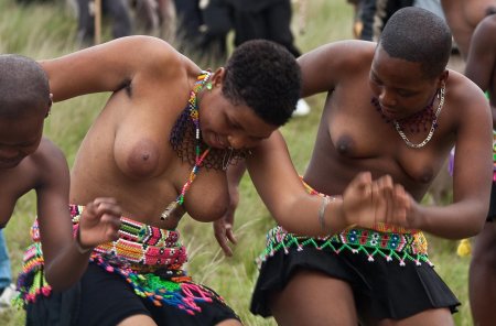 Зулусские девушки