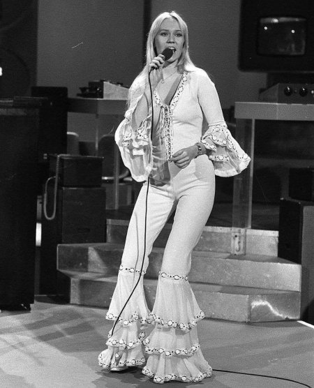 Абба агнетта скандальный комбинезон