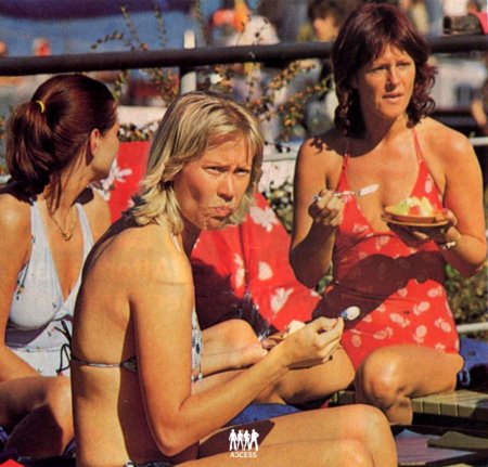 Абба анни фрид лингстад в купальнике