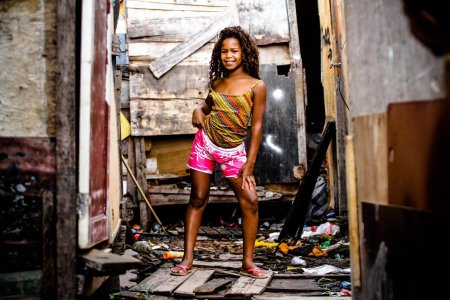 Сьерра леоне девушки трущобы