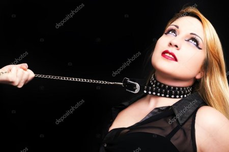 Красивые девушки рабыни