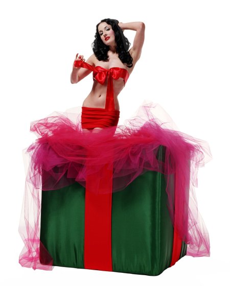 Девушка подарок