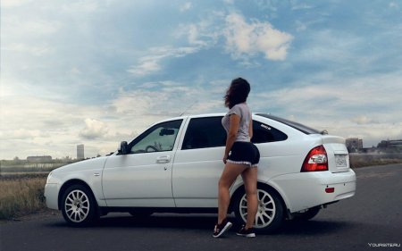 Белая лада приора