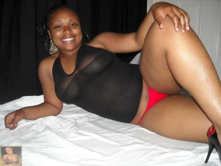 Пухлая негритянка