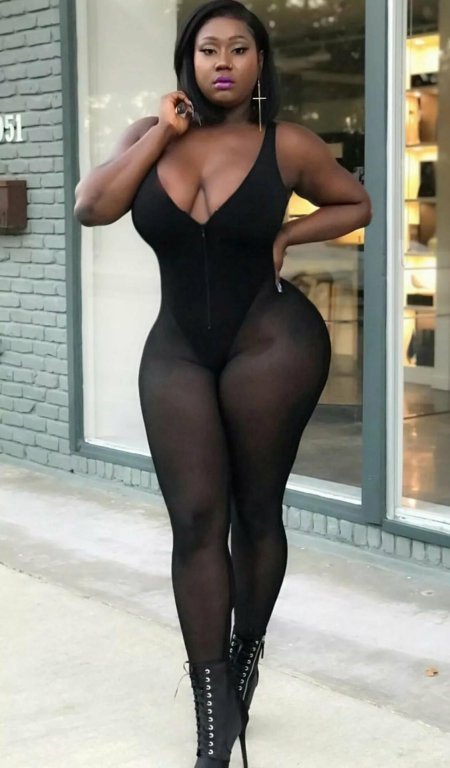 Негритянки с большими бедрами