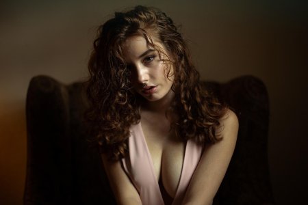 Красивые кудрявые девушки