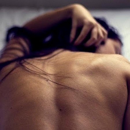 Спина девушек