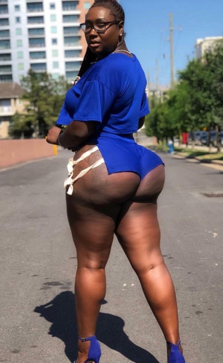 Gabriel fox (@_blackgabbydoll)