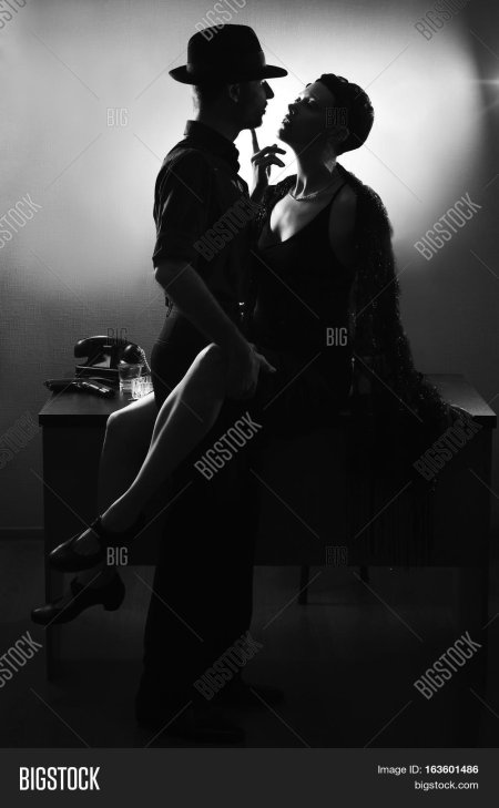 Фотосессия в стиле нуар для пары