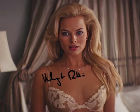 Марго робби наоми лапалья