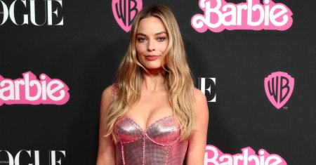 Margot robbie barbie