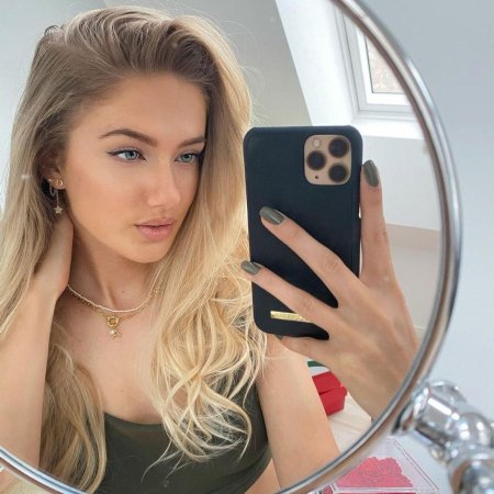 Алиса шмидт alica schmidt