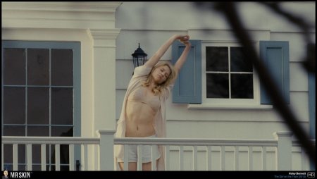 Хейли беннетт голая