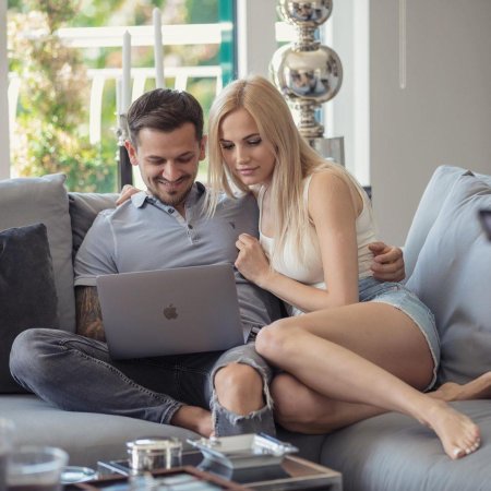 Молодые пары