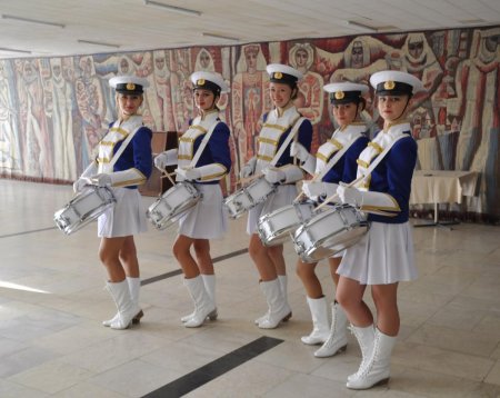 Ансамбль барабанщиц мгту