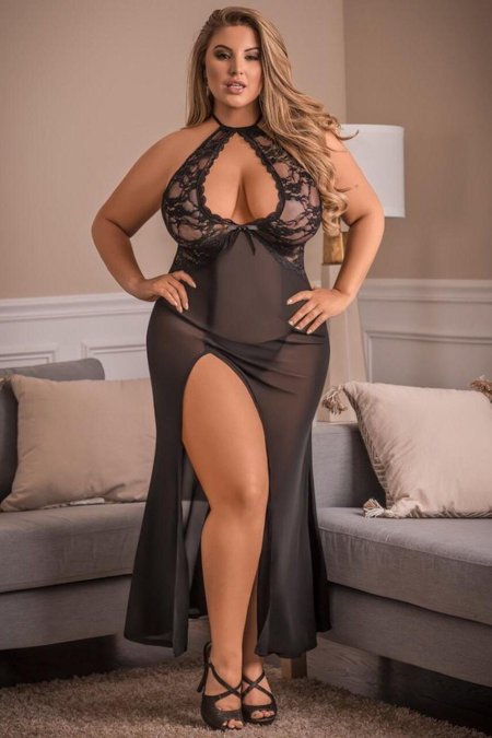 Пышная женщина