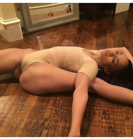 Гибкие девушки без одежды