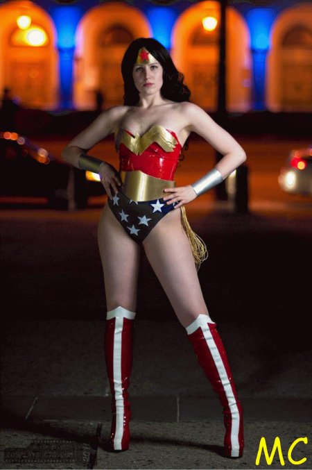 Аделаида кейн косплей чудо женщины