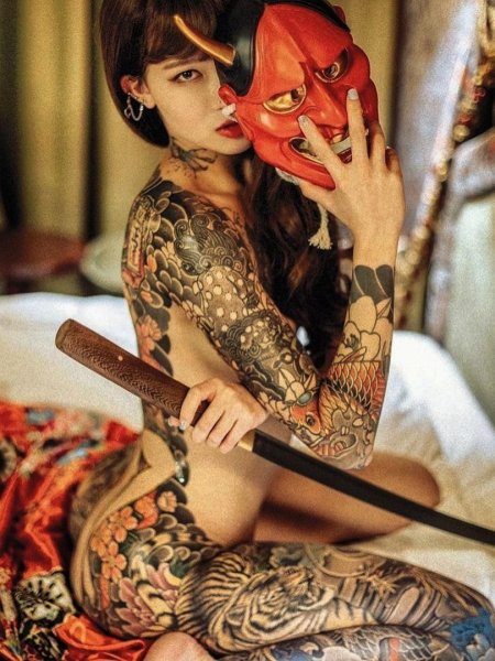 Yakuza girl