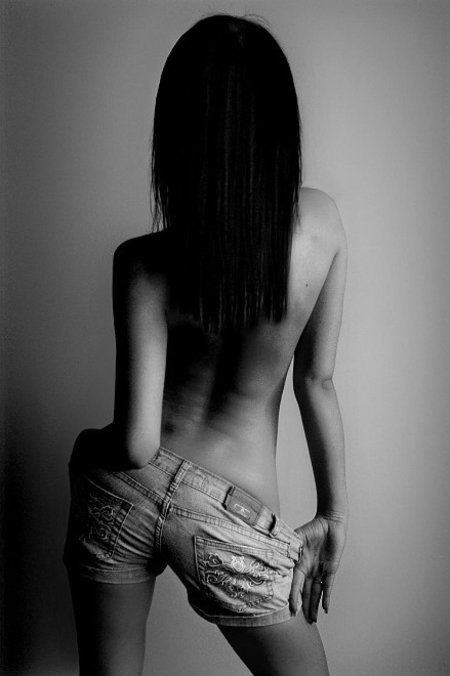 Девушка со спины