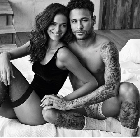 Неймар и бруна маркезини