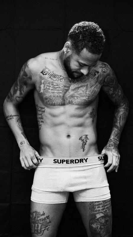 Неймар тело