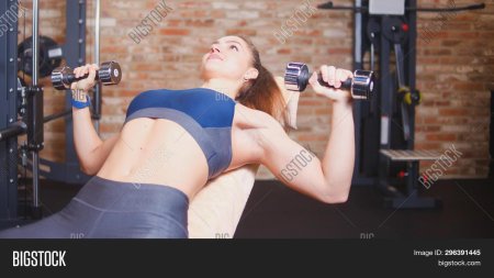 Тренировка груди в зале