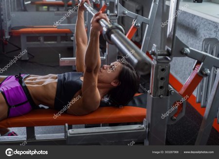 В тренажерном зале