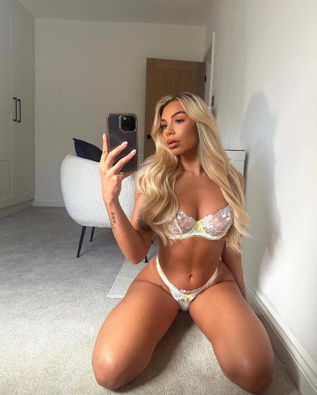 Откровенное селфи