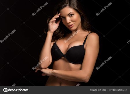 Девушки с большой грудью в лифчике