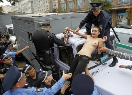 Оксана шачко femen