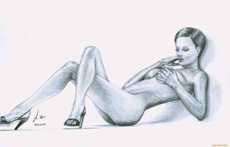 Рисунки карандашом голые девушки