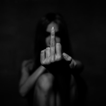 Девушка фак