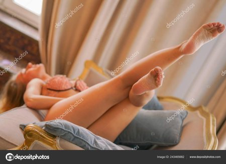 В нижнем белье