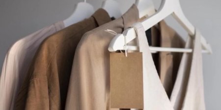 Вешалка для костюма