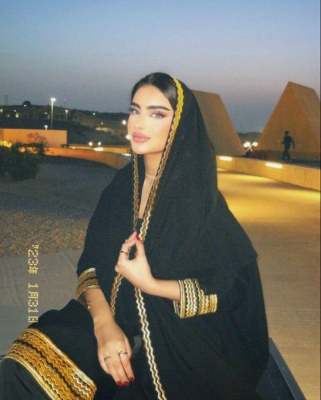 Девушка арабская