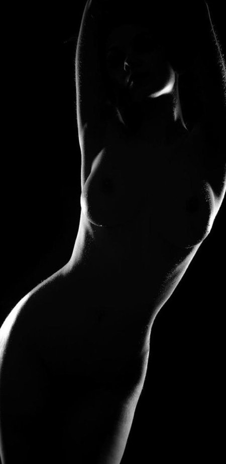 Черно белая эротика